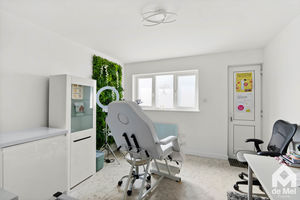 Photo 17- click for photo gallery